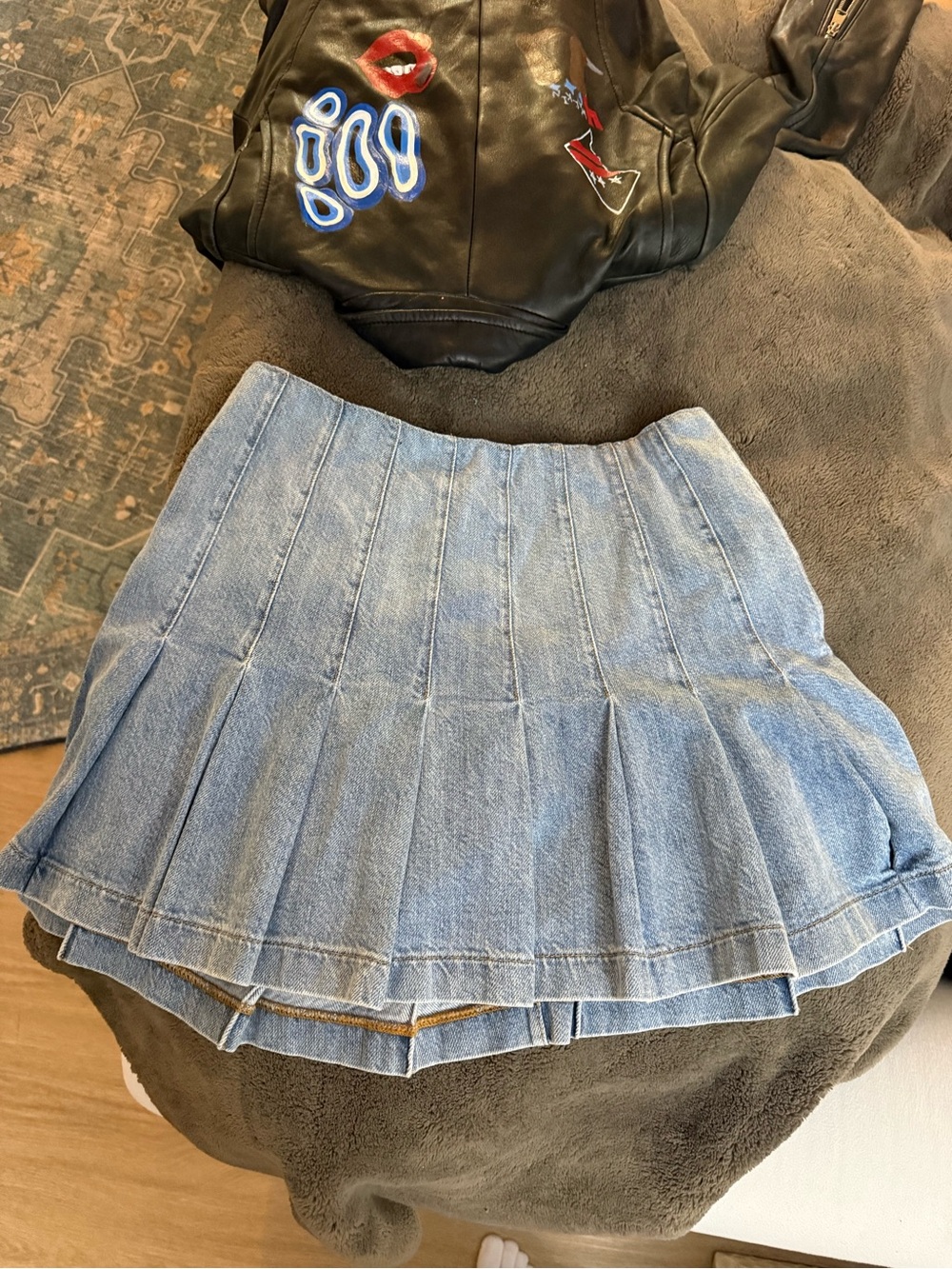 Alice and Olivia Light Blue Pleated Denim Mini Skirt